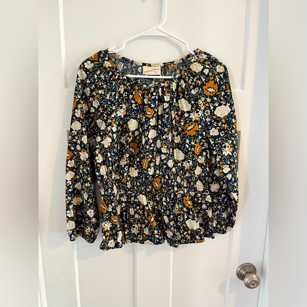 Long sleeved blouse